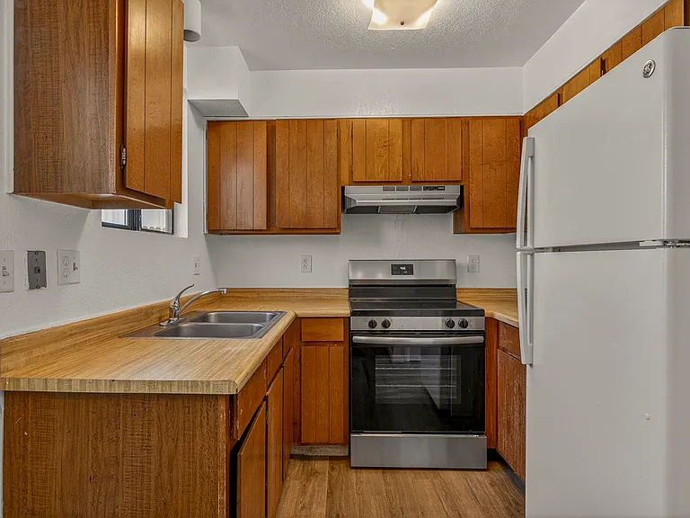 2924 N Rose St #B — Photo 12