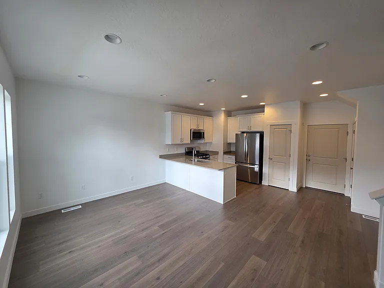 1830 N 3530 W — Photo 1