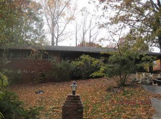 6575 Charles Dr, Morrow, GA 30260