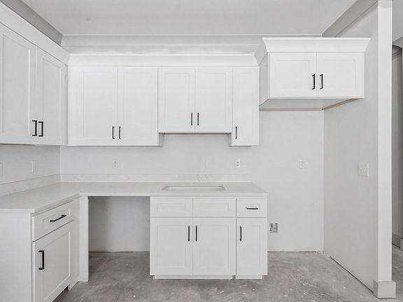 5th image of 3511 Lamar Ave