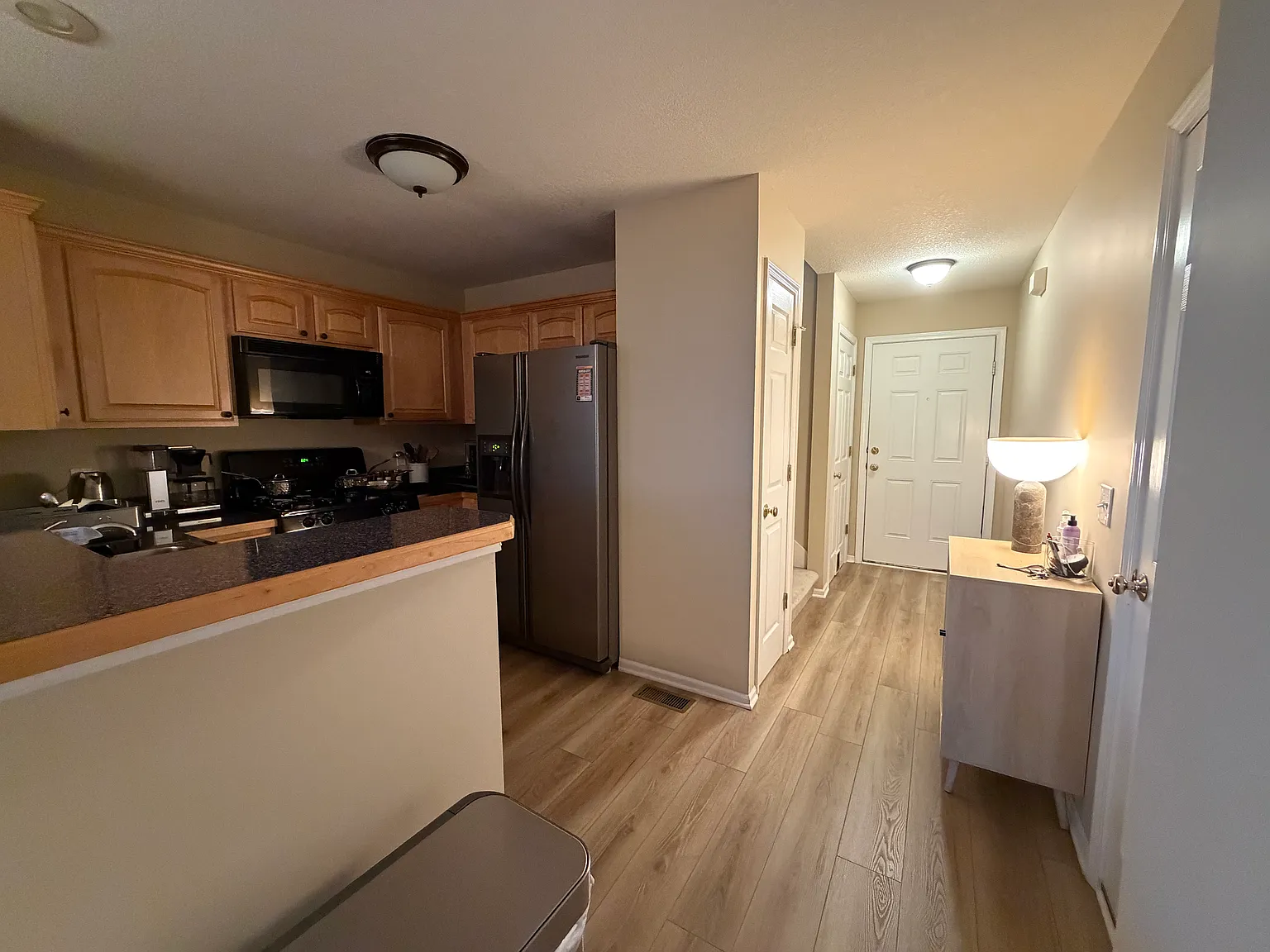 2 bed, 1472 sqft, $1,000 — Photo 2