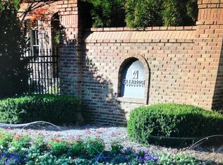 5567 High Point Rd, Sandy Springs, GA 30342