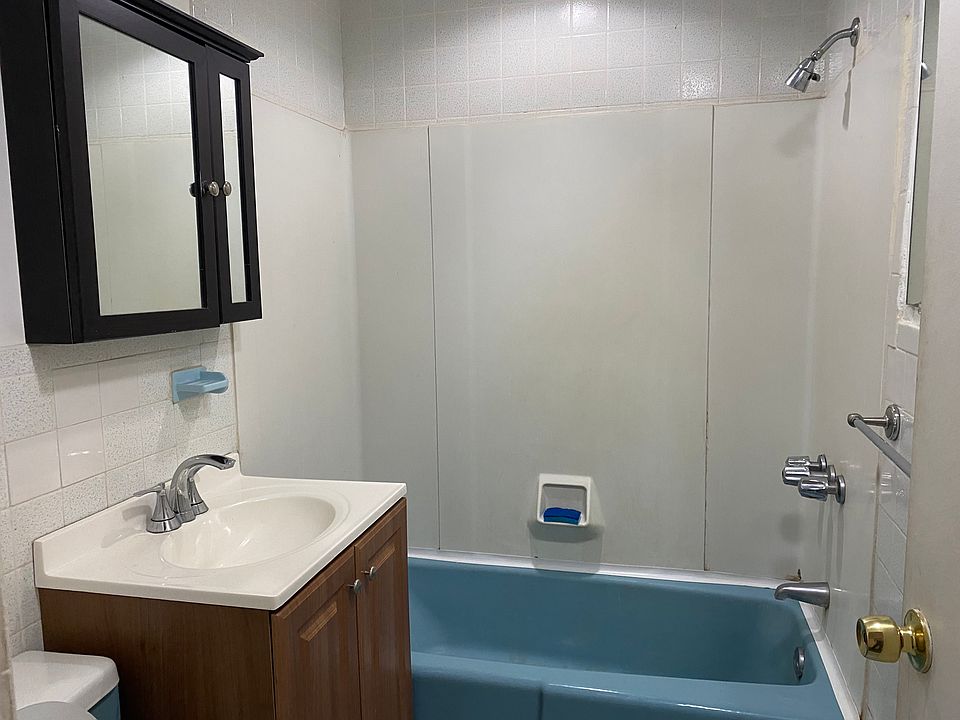 1st image of 1524 Commonwealth Ave #B