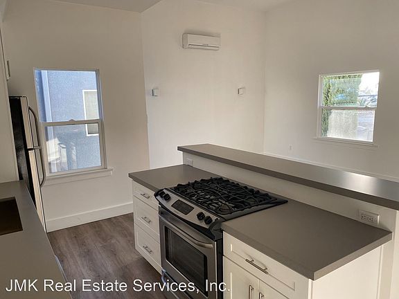 3rd image of 607 N Spaulding Ave APT 17