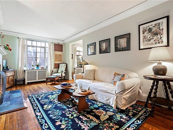 4th image of 20 N Broadway APT K252