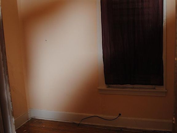 main floor bedroom 2