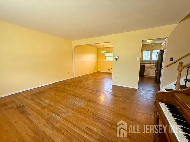 5 Sussex Ct — Photo 14