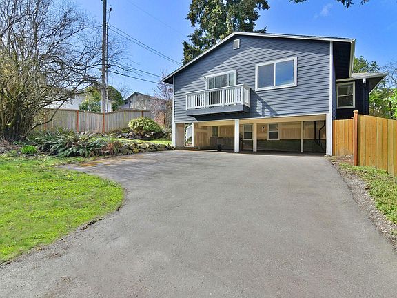 covered parking/garage