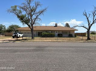 100 N Dale Rd, Pearce, AZ 85625