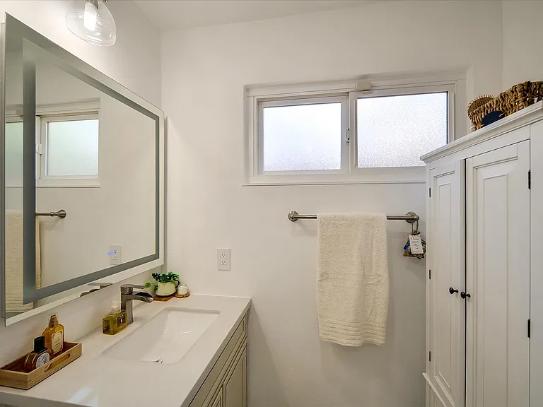 6237 Hancock Ave — Photo 31