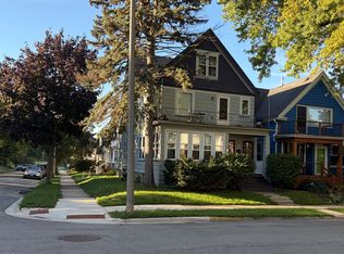 833 E Dakota St, Milwaukee, WI 53207