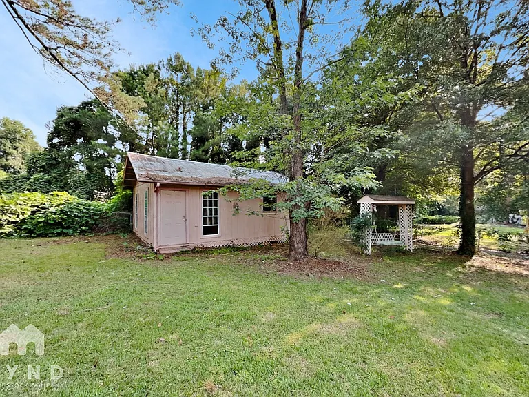 5860 Ronnie Dr — Photo 18