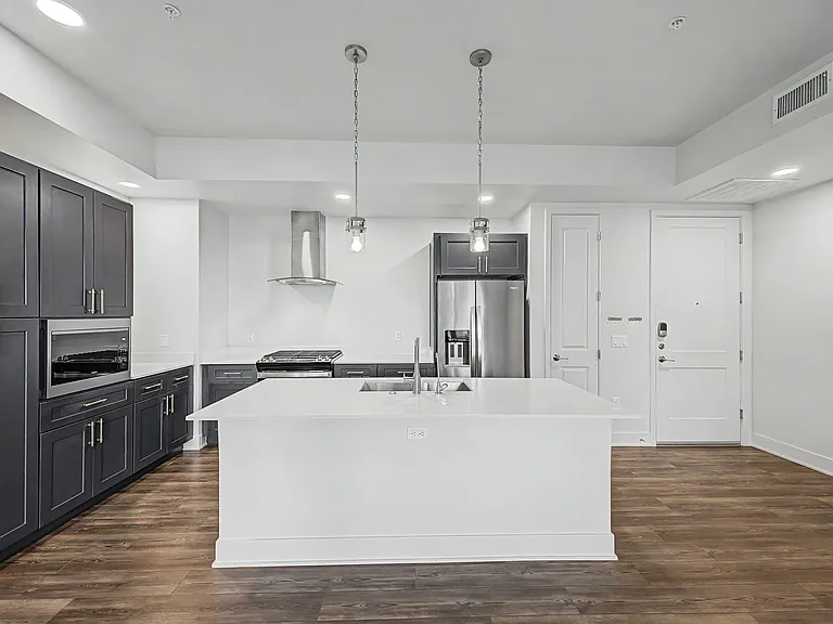3131 N Central Ave #4011 — Photo 6