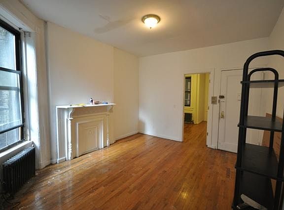 2nd image of 424 Amsterdam Ave APT 5N