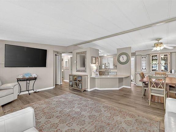 5th image of 720 Bengal Ave