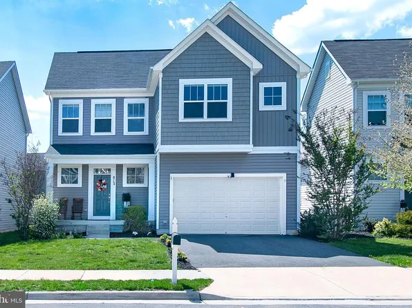 813 Mildenhall Ct, Purcellville, VA 20132