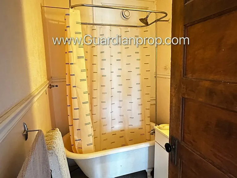 2882 Humboldt Ave S #301 — Photo 7