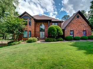 16 Ledgelawn Dr, Little Rock, AR 72212