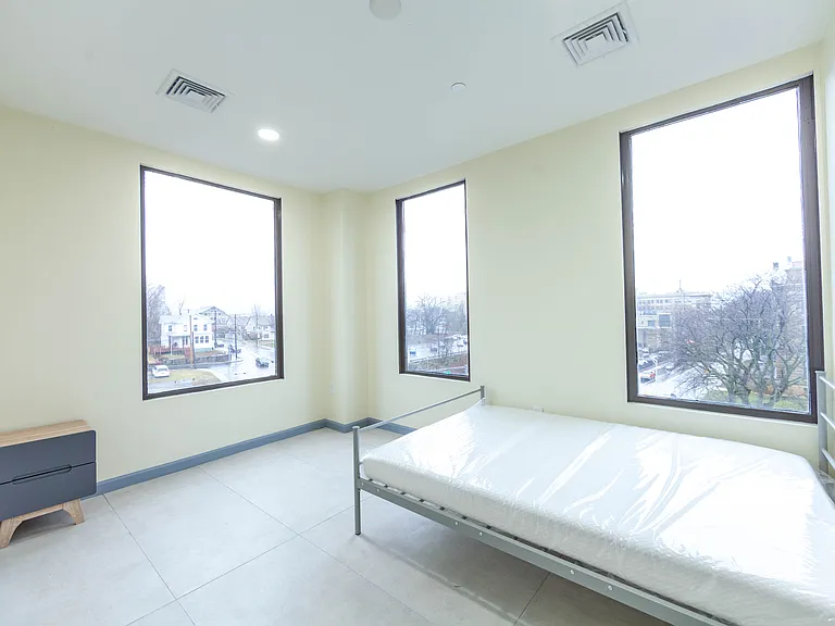 216 N River St #201 — Photo 27