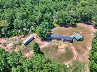 65 Churt Pit Rd, Linden, TN 37096