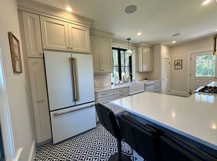 200 Sherburne Ave, Tyngsboro, MA 01879