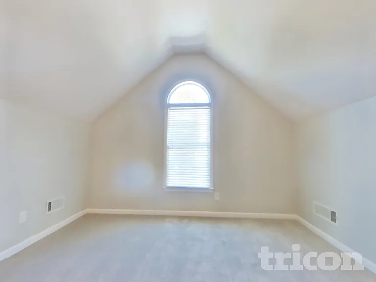 1060 Middlebrooke Dr — Photo 14