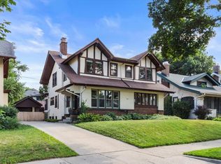 4827 W Woodlawn Ct, Milwaukee, WI 53208