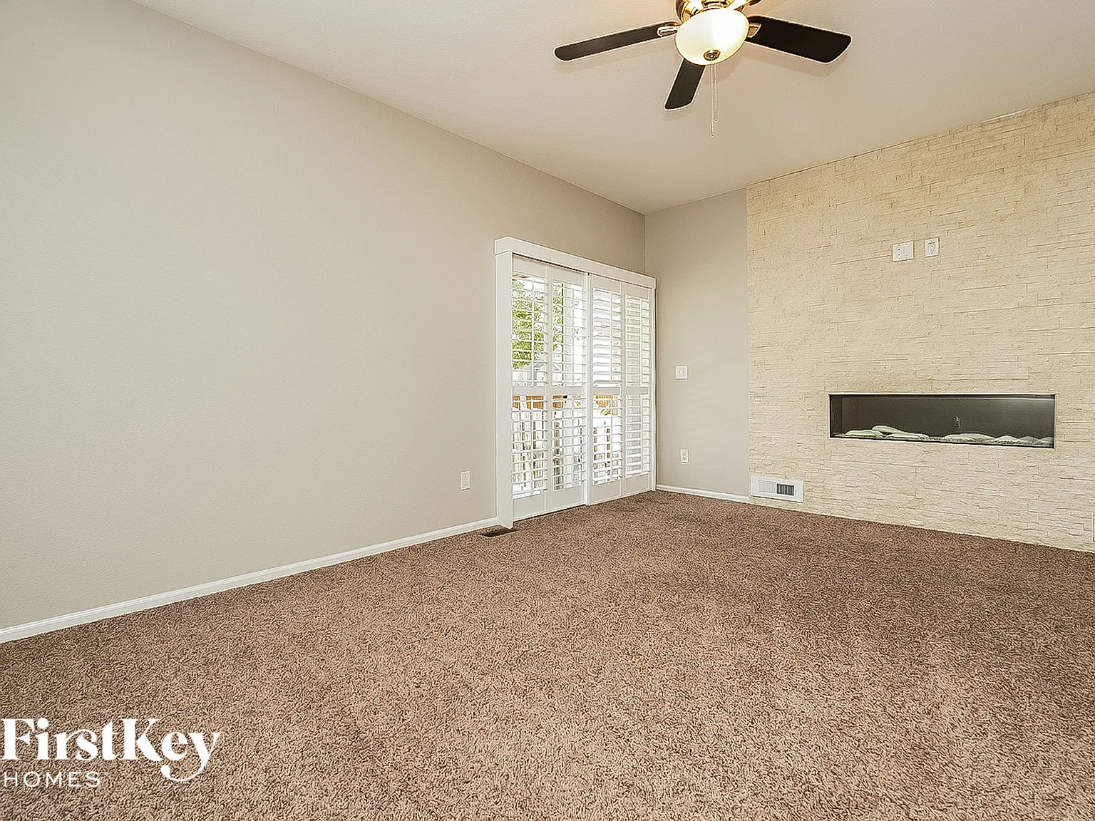 3 bed, 2.5 bath, 1846 sqft, $3,235 — Photo 3