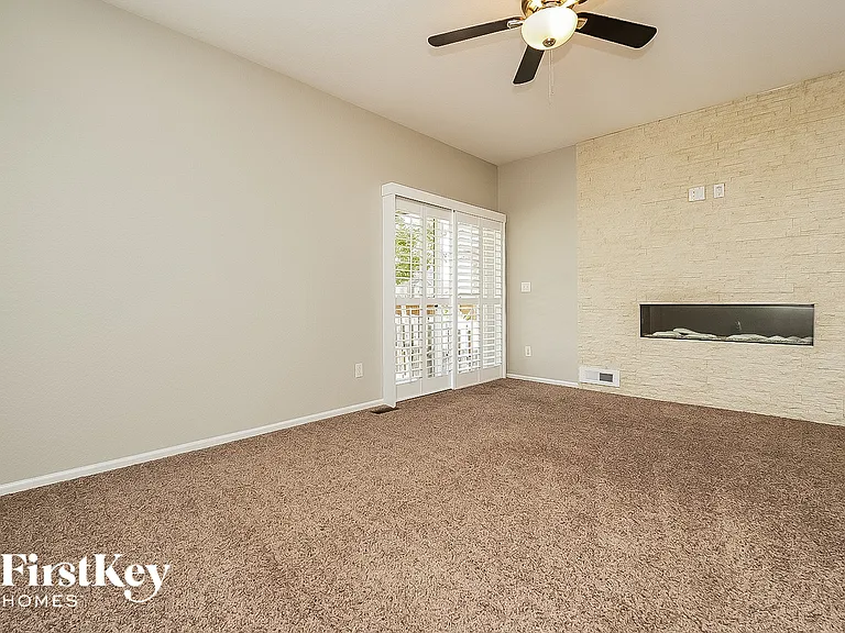 12722 E 105th Ave — Photo 3