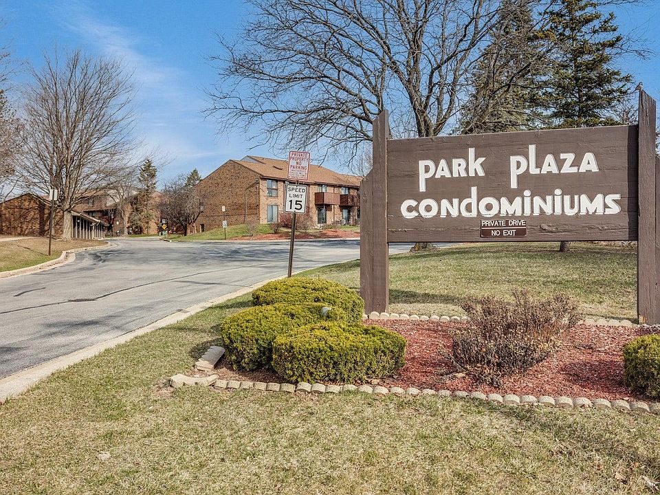 1st image of 9082 N Park Plaza Ct