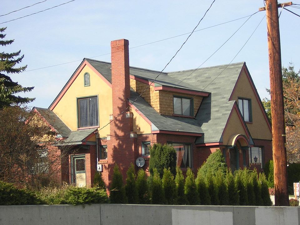 side view of house