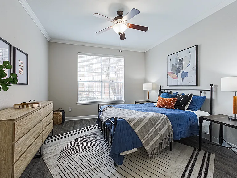 The Village at Bellaire Apartments — Photo 49