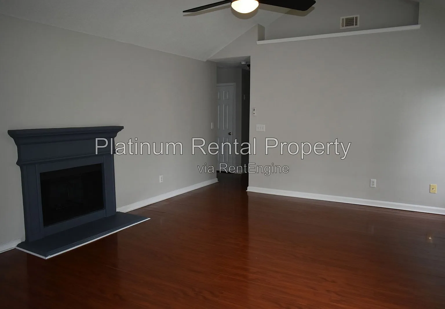 3 bed, 2.0 bath, 1345 sqft, $1,595 — Photo 4