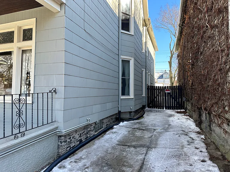 351 Ashland Ave #1 — Photo 16