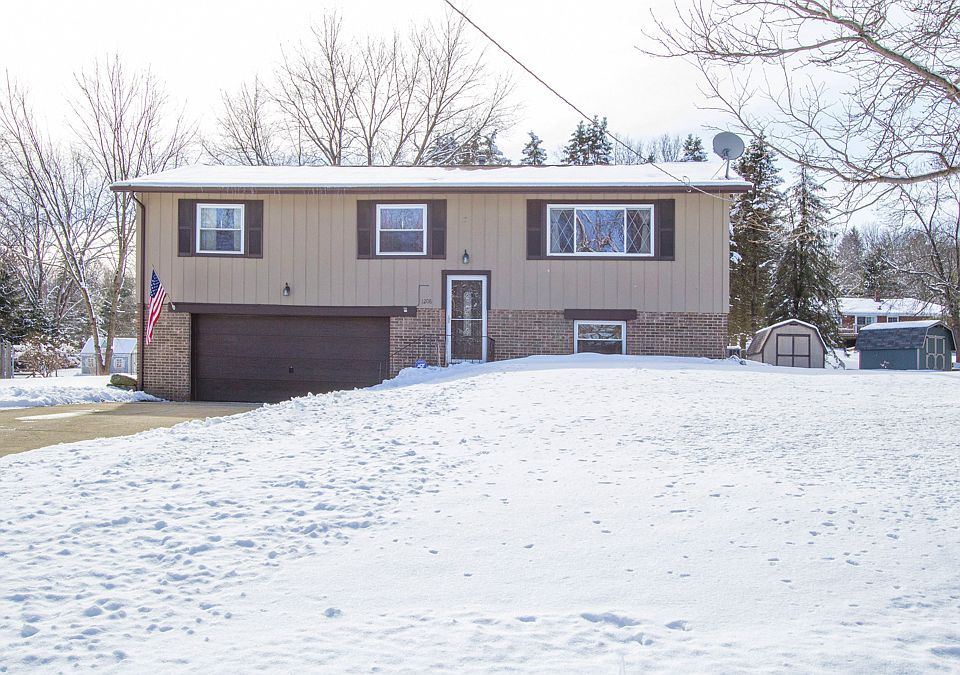 Lovely Bi-Level Home!