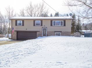 1208 Meadowlark Dr, Clinton, OH 44216