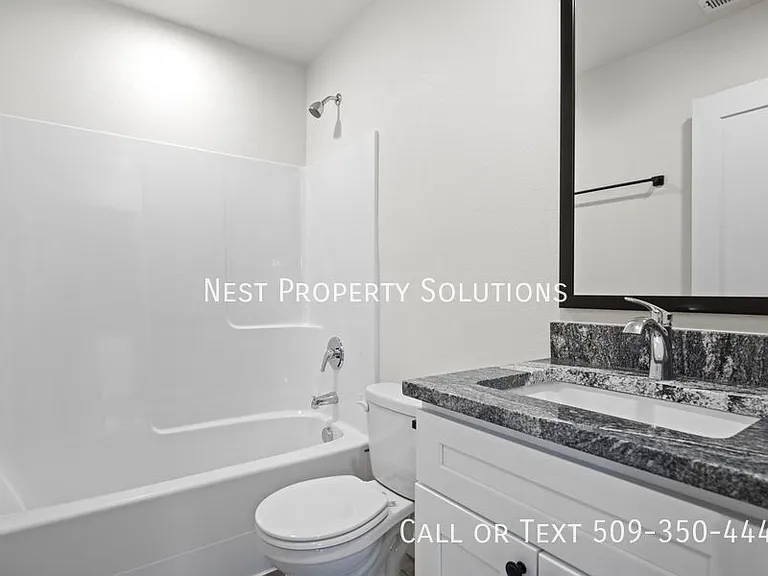 215 S 1st St #2 — Photo 15