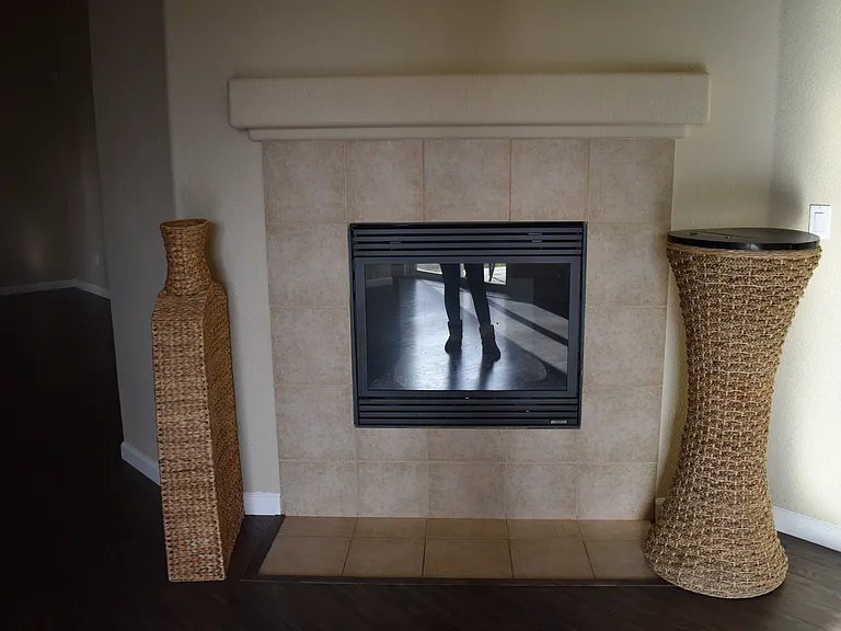513 Canterbury Cir — Photo 5