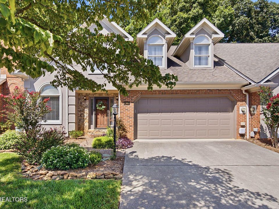 1st image of 8507 Oxford Dr