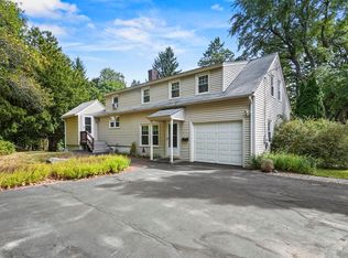 40 Bonnie View Dr, West Boylston, MA 01583