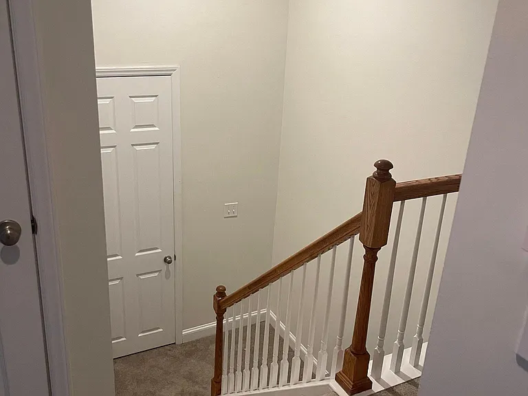 180 Bennington Dr — Photo 9