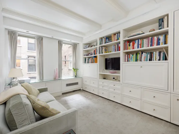 322 Central Park West image 12 of 15