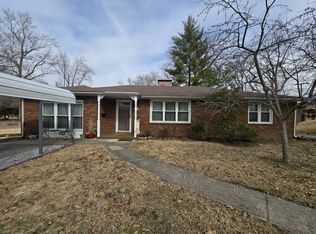 21 Rushton Dr, Mount Vernon, IL 62864