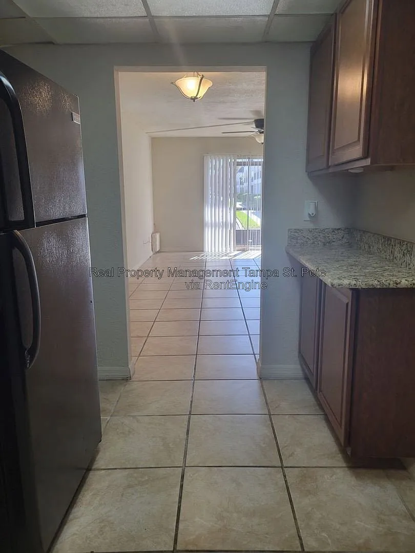 2 bed, 2.0 bath, 1068 sqft, $1,595 — Photo 4