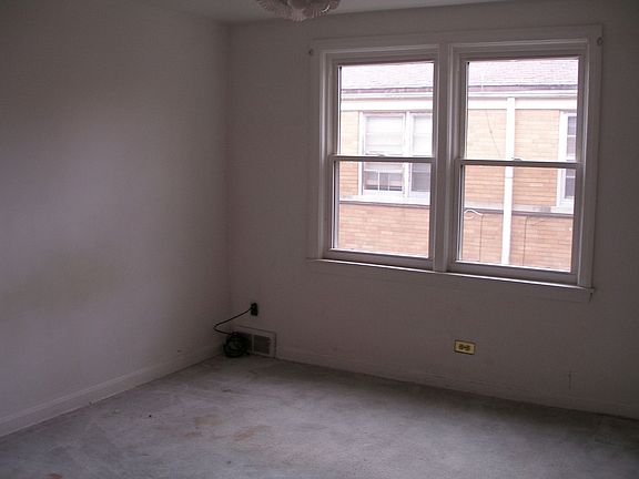 Neutral Master with Walk In Closet