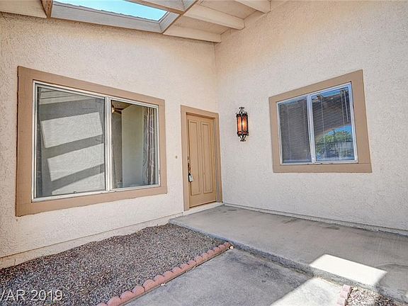 5th image of 1322 Stacey Ln