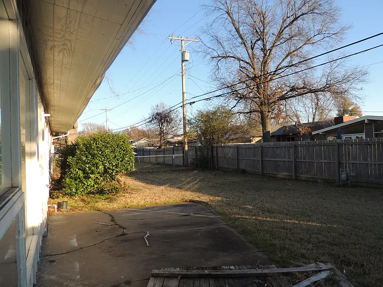 6552 E 27th Pl — Photo 3