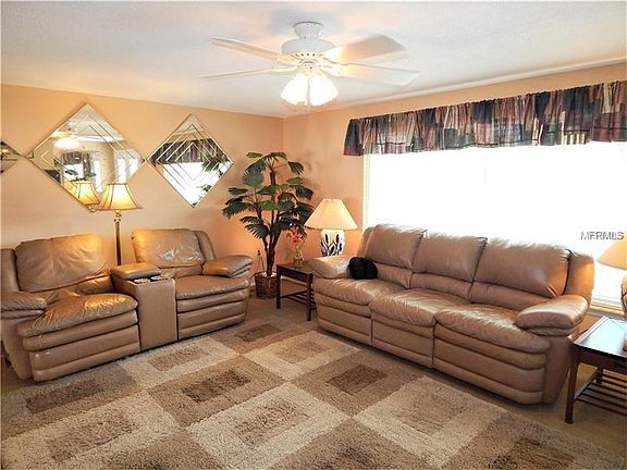 5th image of 2433 Beacon Dr