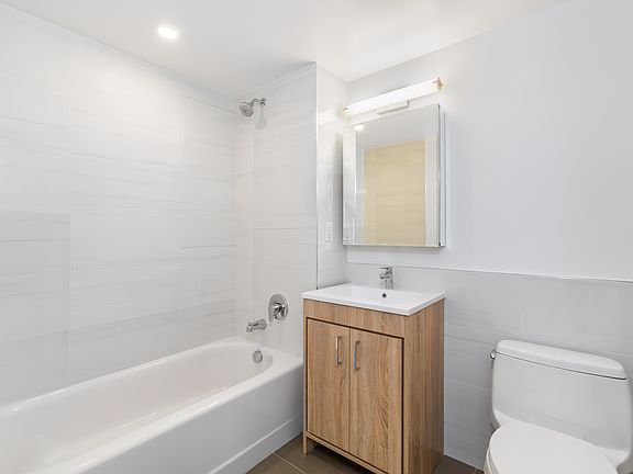 5th image of 1516 Park Ave #3F