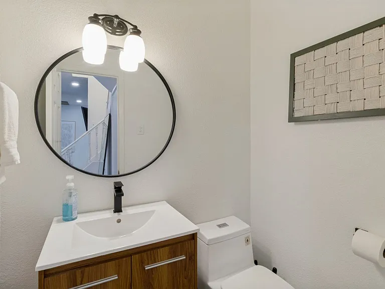 3904 Rawlins St #112 — Photo 11